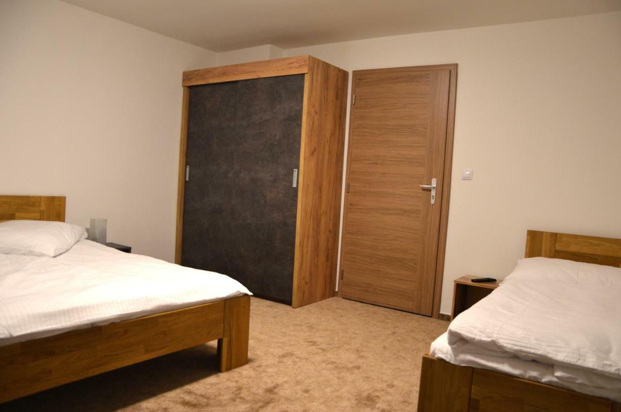 Apartments Villa Viola Kovářská Eksteriør bilde